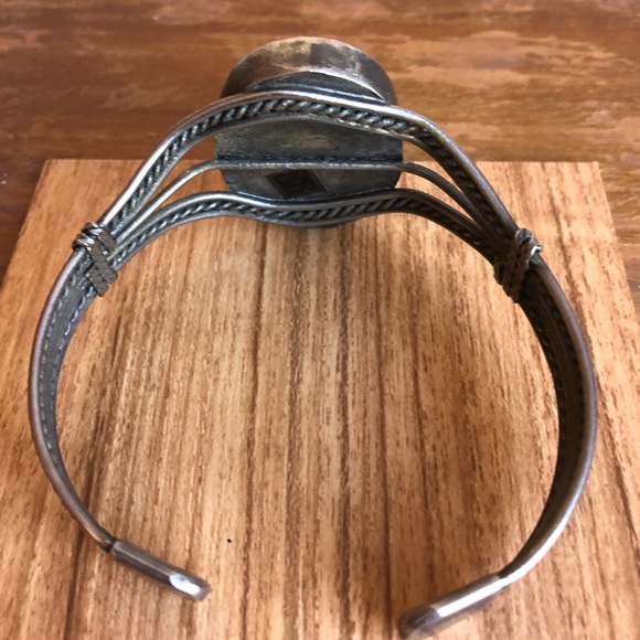 Vintage Stone Cuff Bracelet - Picture 7 of 10